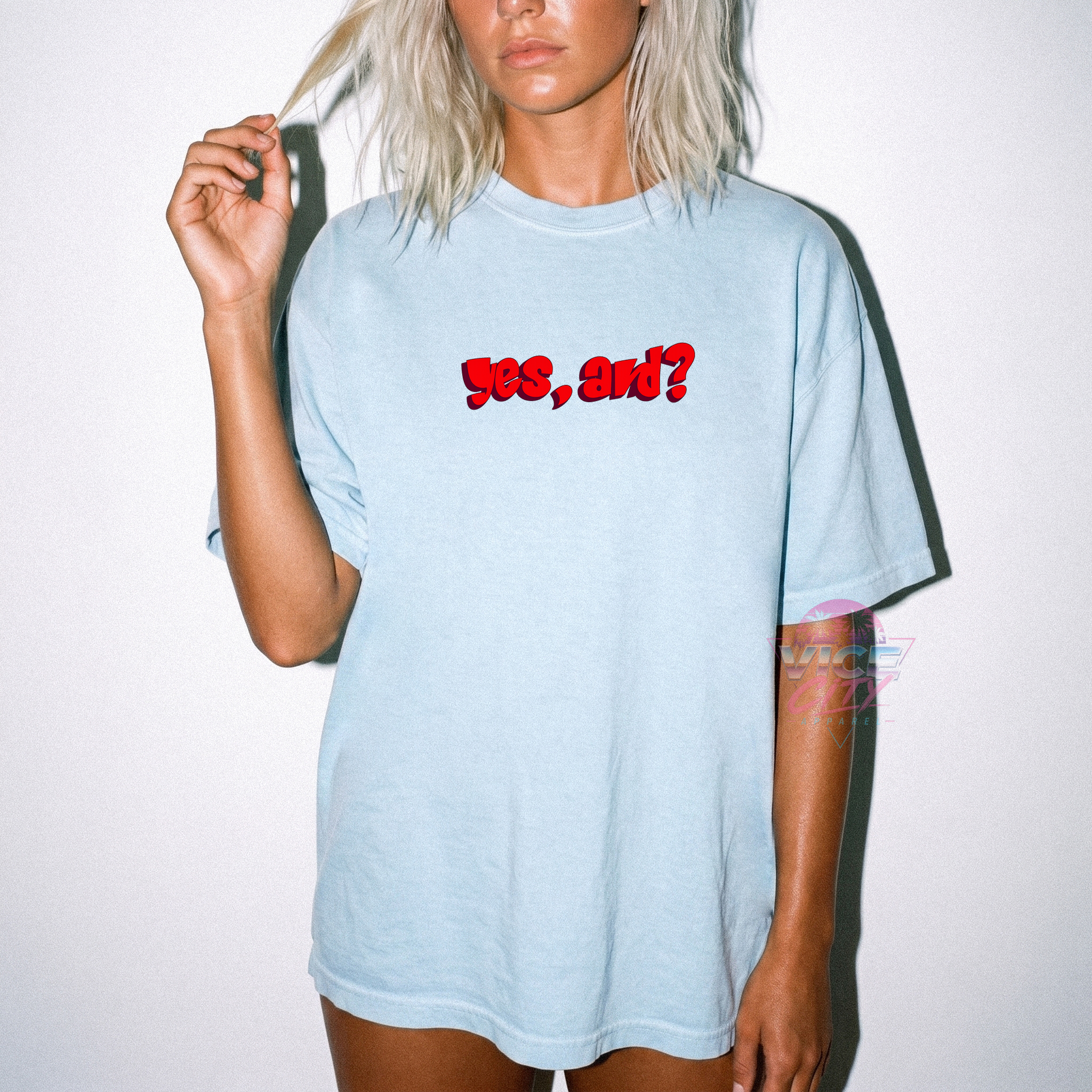 Unisex T-shirt with retro Ariana